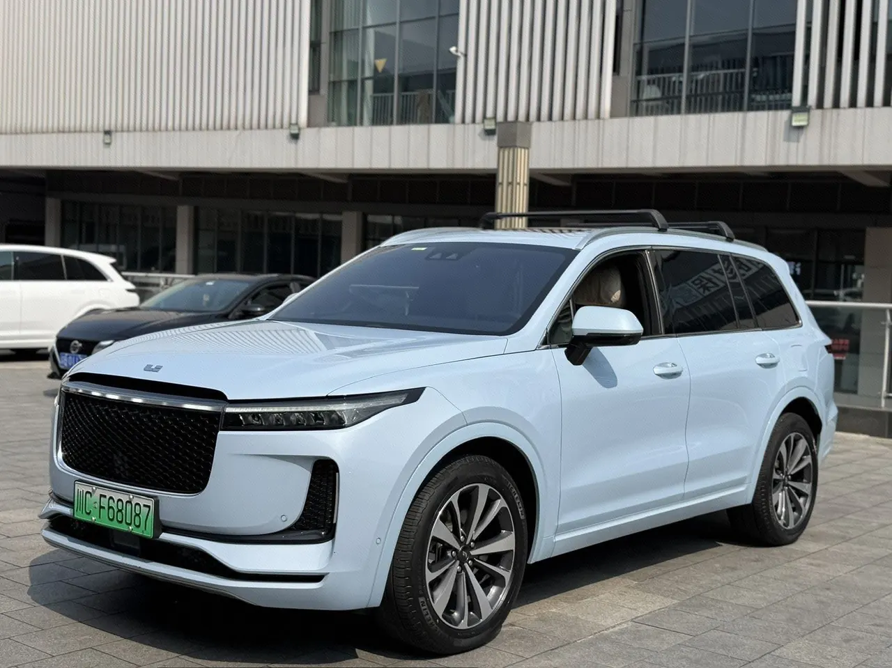 Открыть галерею: Li 2020 ONE 1.2T extended range 6-seat automatic gear