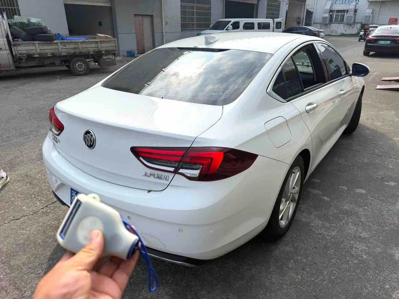 Buick 2020 Regal 1.5T 552T Elite Automatic Gear 3