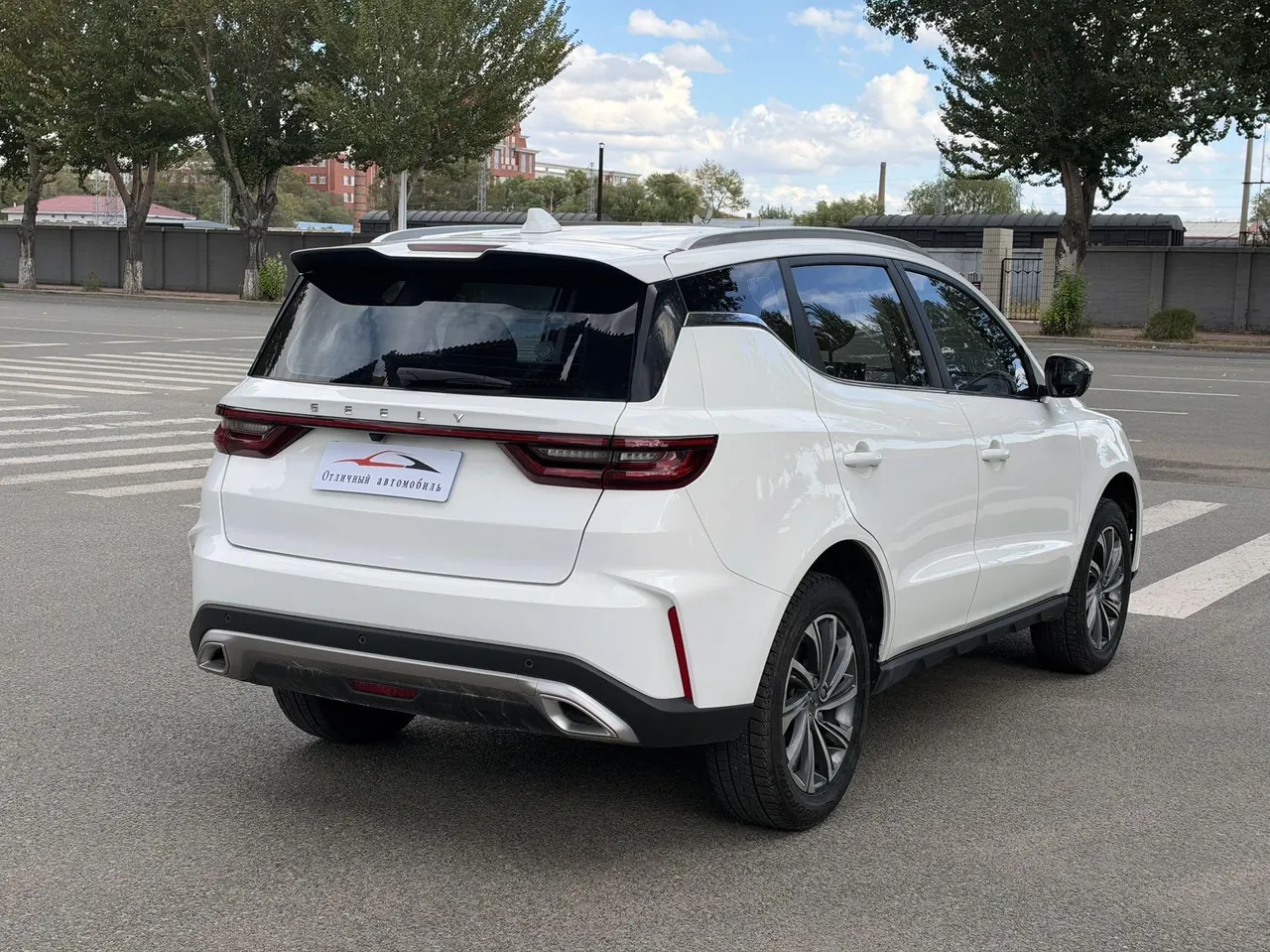 Geely Vision SUV(X6) 2021 Vision X6 Pro 1.4T Honorable Manual Gear 6