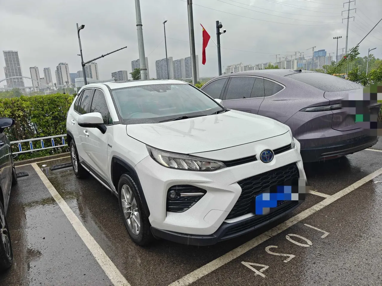 Toyota 2020 Weilanda Dual Engine 2.5 Stepless Four-wheel Drive Deluxe Automatic Gear 2