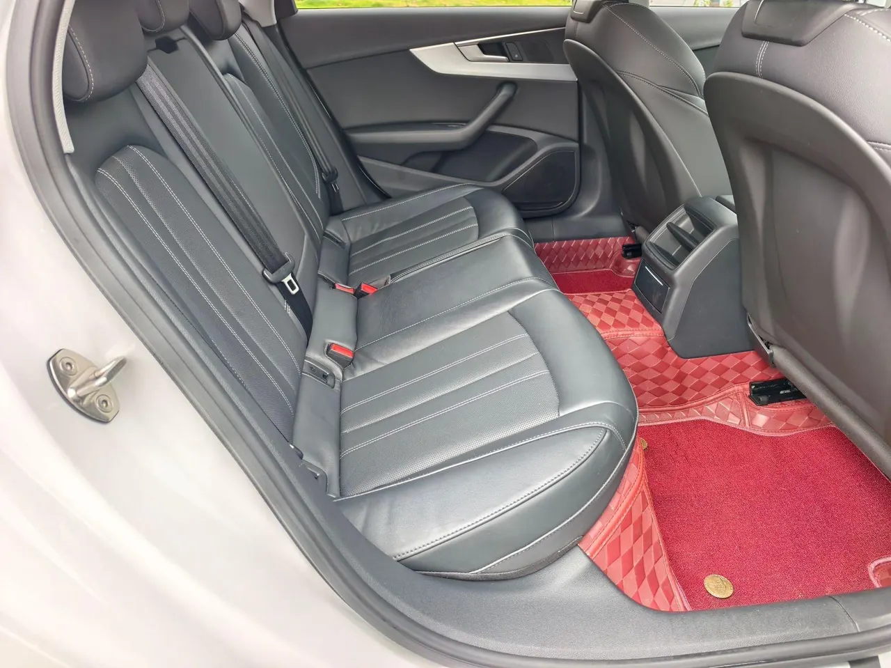 Audi 2020 A4L 2.0TFSI 40TFSI Fashion Dynamic Automatic 10