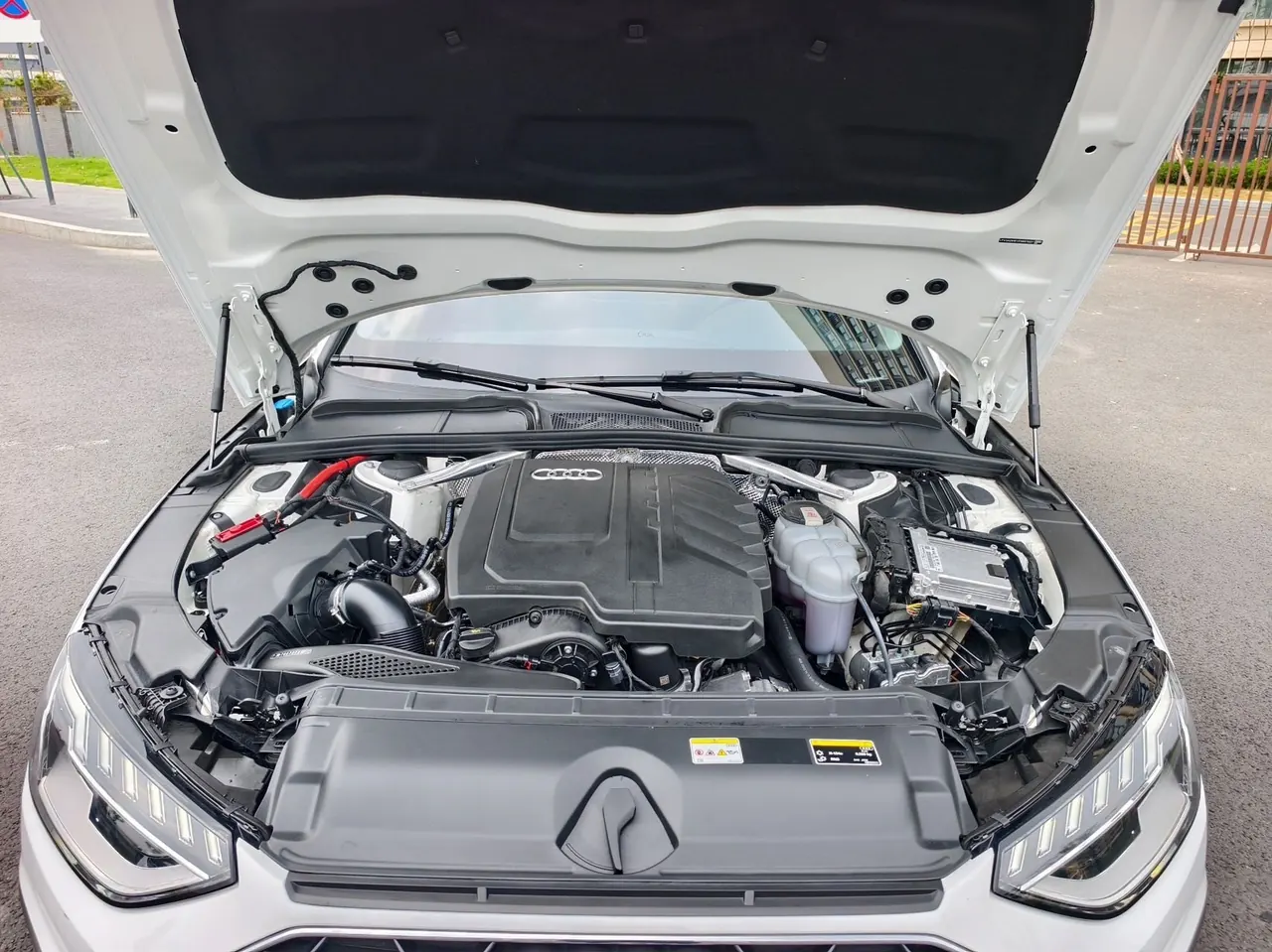 Audi 2020 A4L 2.0TFSI 40TFSI Fashion Dynamic Automatic 14