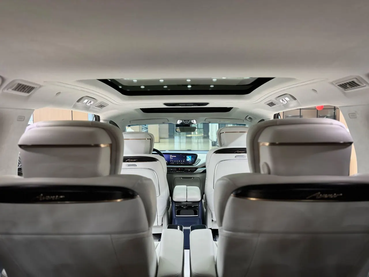 Buick 2023 Century 48V 2.0T Yunshi Edition 6-seat Automatic Gear 10