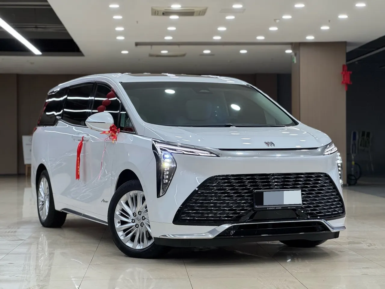 Buick 2023 Century 48V 2.0T Yunshi Edition 6-seat Automatic Gear 2