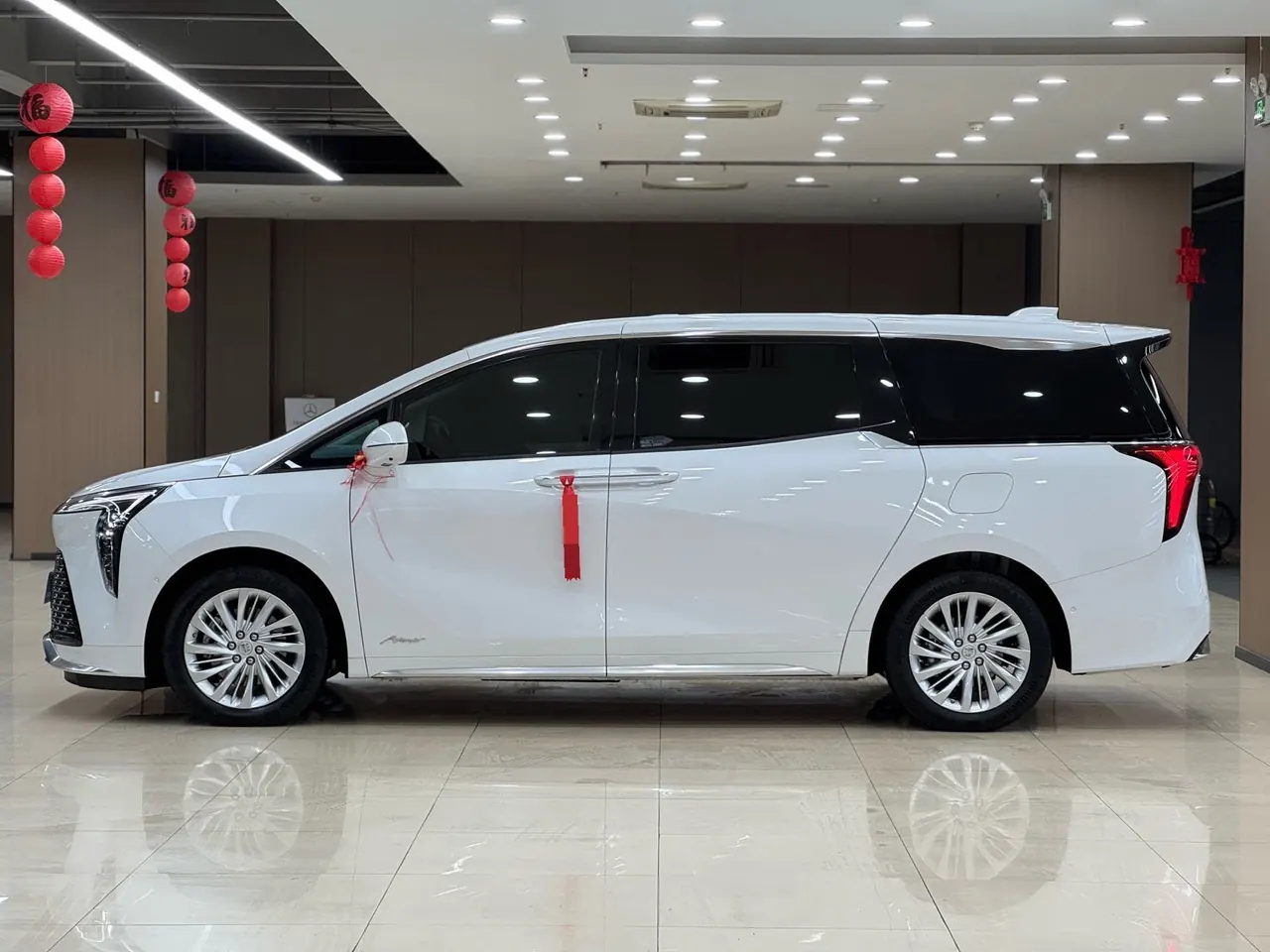 Buick 2023 Century 48V 2.0T Yunshi Edition 6-seat Automatic Gear 5