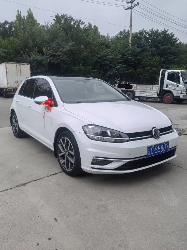 Volkswagen 2020 Golf 7 1.4TSI 280TSI Beloved Edition Comfortable Automatic 2