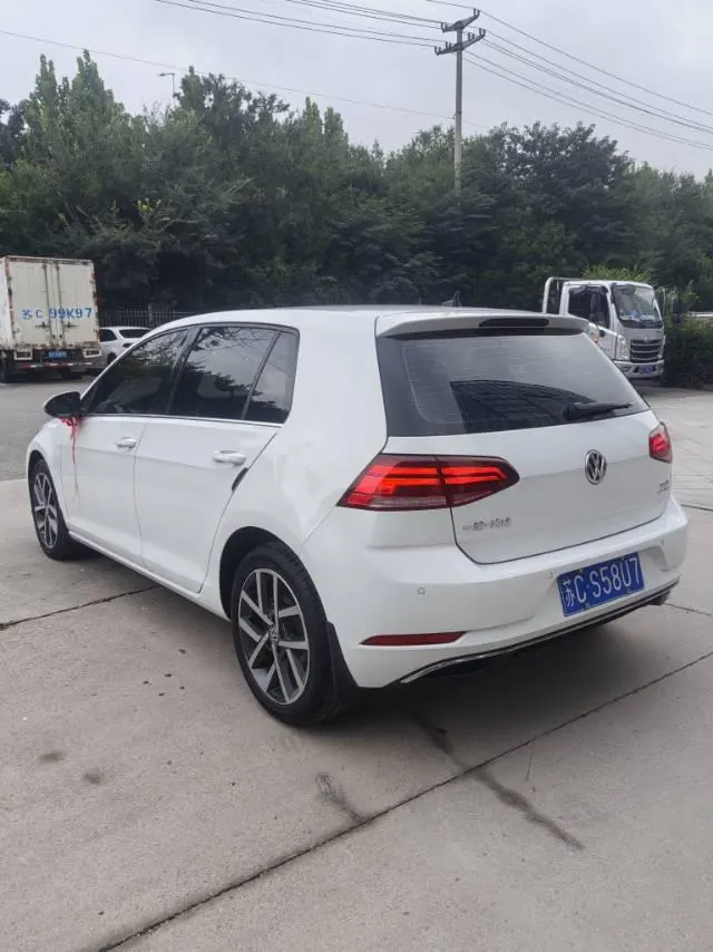 Volkswagen 2020 Golf 7 1.4TSI 280TSI Beloved Edition Comfortable Automatic 3