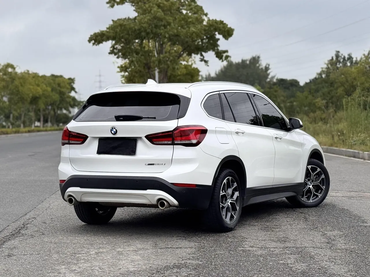 BMW 2021 X1 sDrive25Li 2.0T Leading (Modified) Automatic Gear 9