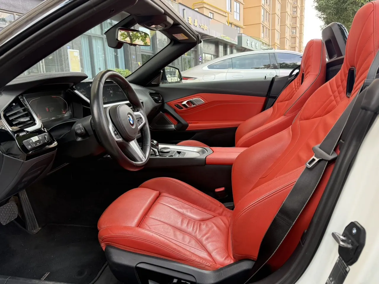 BMW Z4 (Imported) 2020 Z4 sDrive25i 2.0T Silver Cream Limited Edition Automatic Gear 2