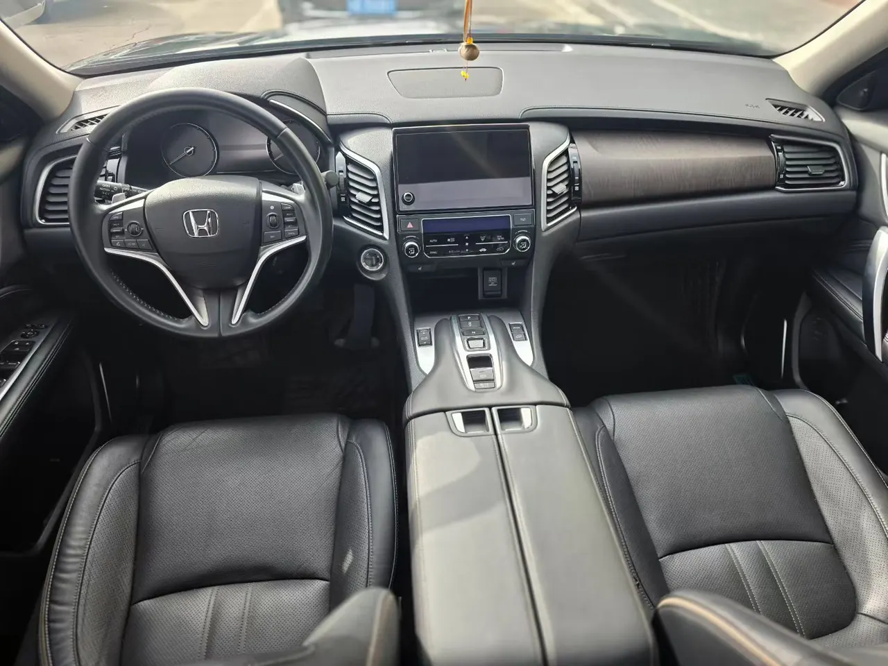 Honda 2020 Crown Road 2.0T 370TURBO Two-Drive Deluxe Automatic Gear 6