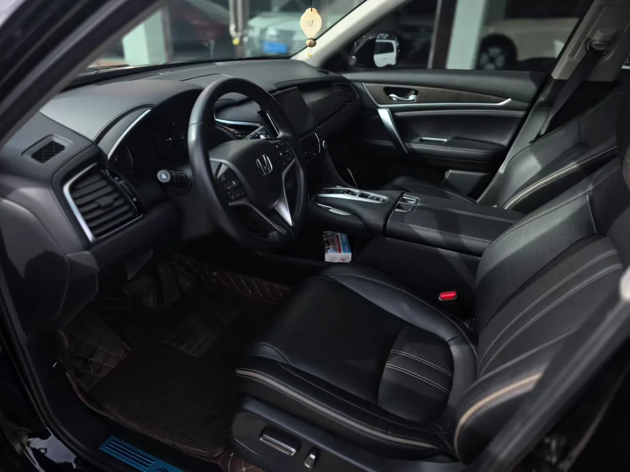 Honda 2020 Crown Road 2.0T 370TURBO Two-Drive Deluxe Automatic Gear 8