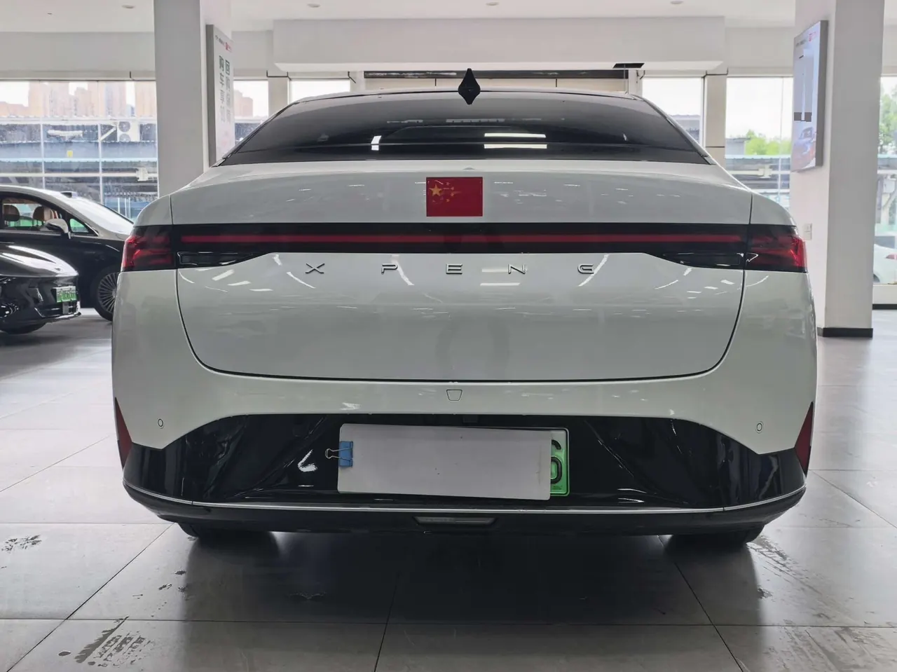 Xpeng 2021 P 5 550E automatic gear 8