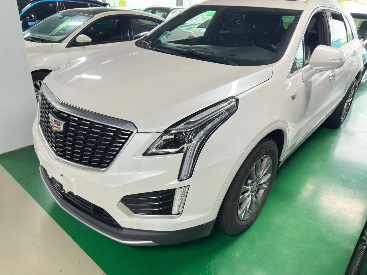 Open image lightbox: Cadillac 2020 XT5 2.0T 28T Luxury Automatic Gear