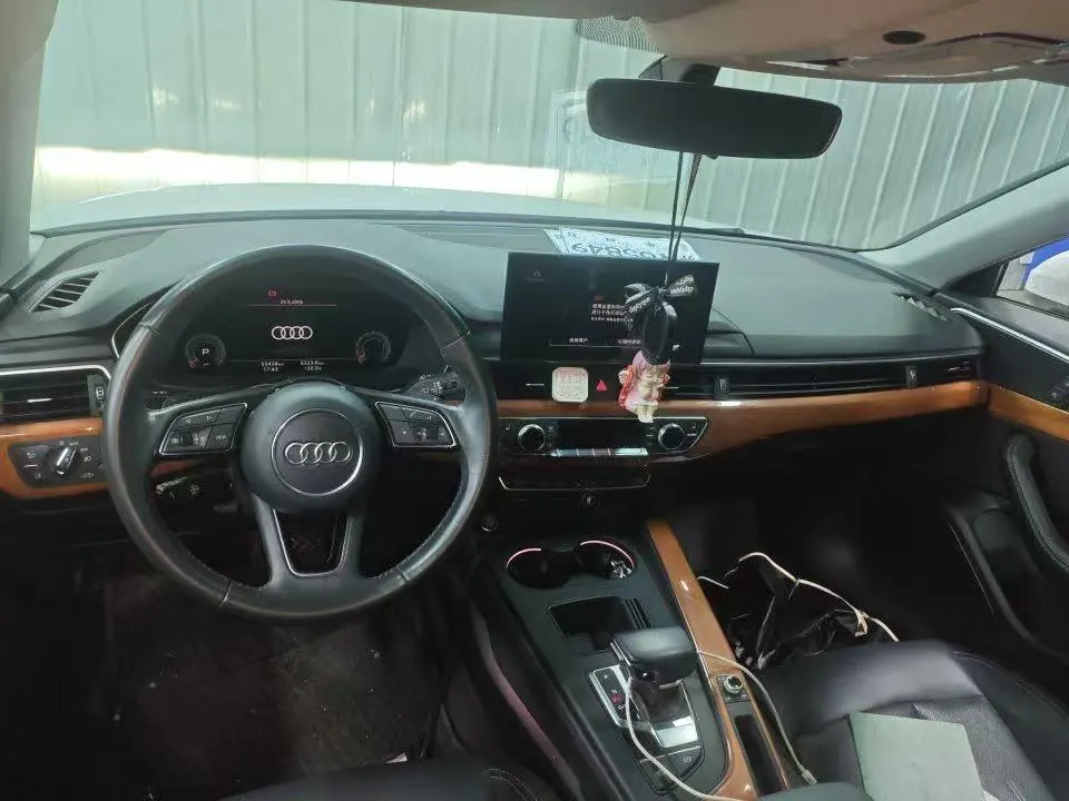 Audi 2020 A4L 2.0TFSI 40TFSI Deluxe Elegant Automatic 4