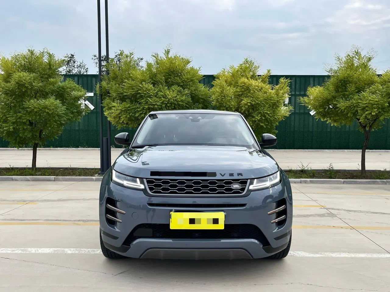 Land Rover 2020 Range Rover Aurora 48V 2.0T 249PS R-DYNAMIC SE Sports Technology Edition Automatic Gear 2