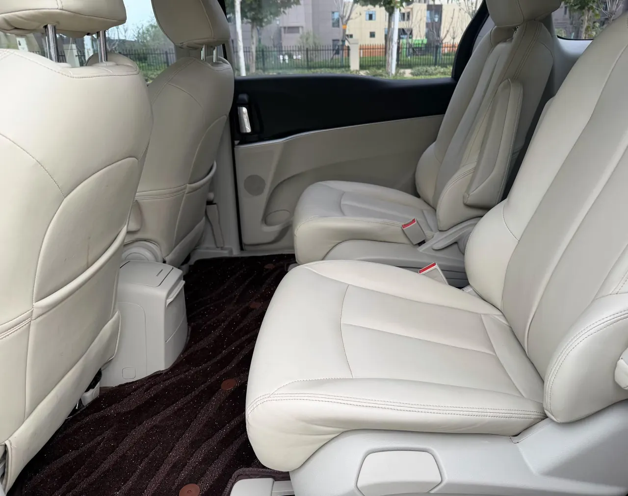 Buick 2022 GL8 Land Business Class 48V 2.0T 652T Comfortable Automatic Gear 6