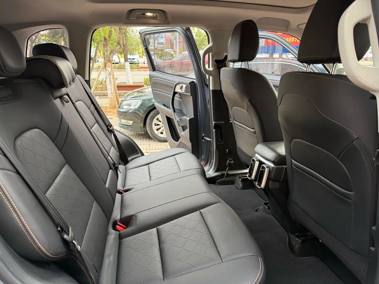 Haval 2020 big dog 1.5T Labrador version automatic gear 2