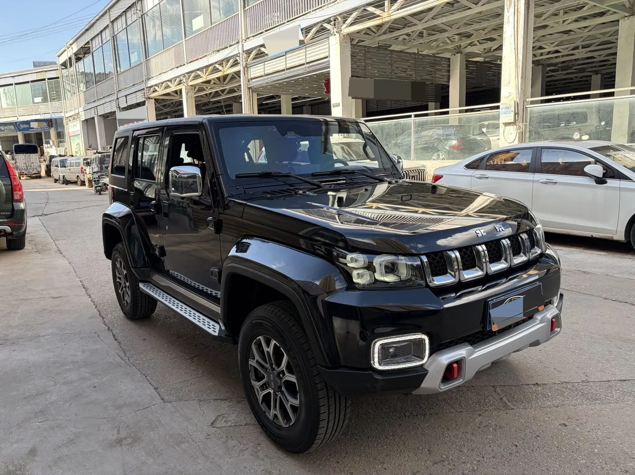 Beijing 2020 BJ40 2.0T 4-wheel drive city hunter version chivalrous automatic gear 3