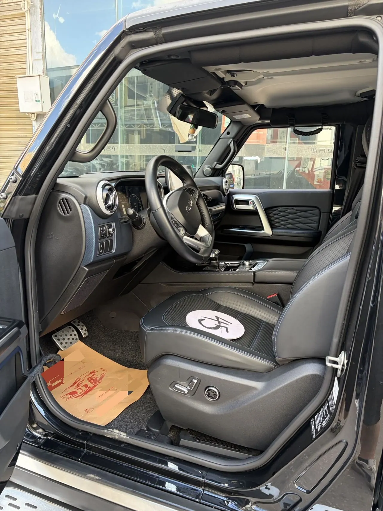 Beijing 2020 BJ40 2.0T 4-wheel drive city hunter version chivalrous automatic gear 7
