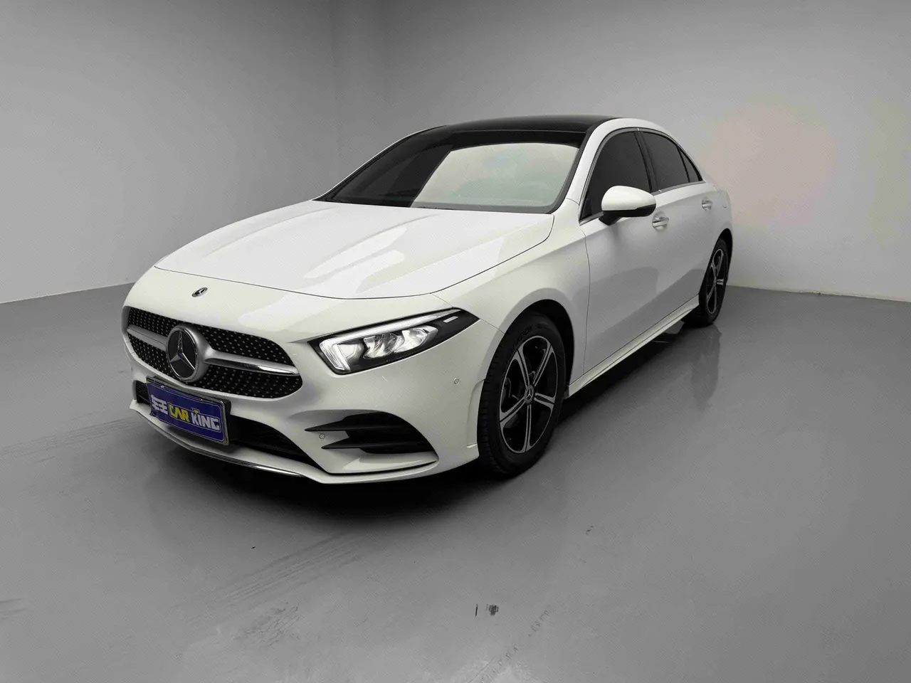 Открыть галерею: Mercedes Benz Class A 2022 A 200 L 1.3T Fashion (Change 3) Automatic