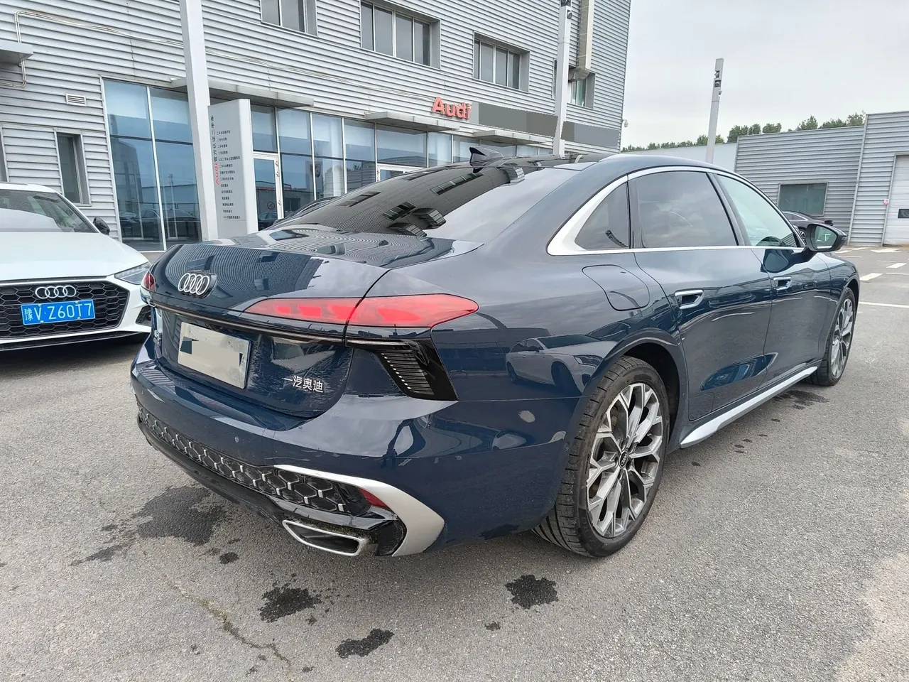 Audi 2026 A6L 2.0T Quattro Enjoy Dynamic Automatic 11