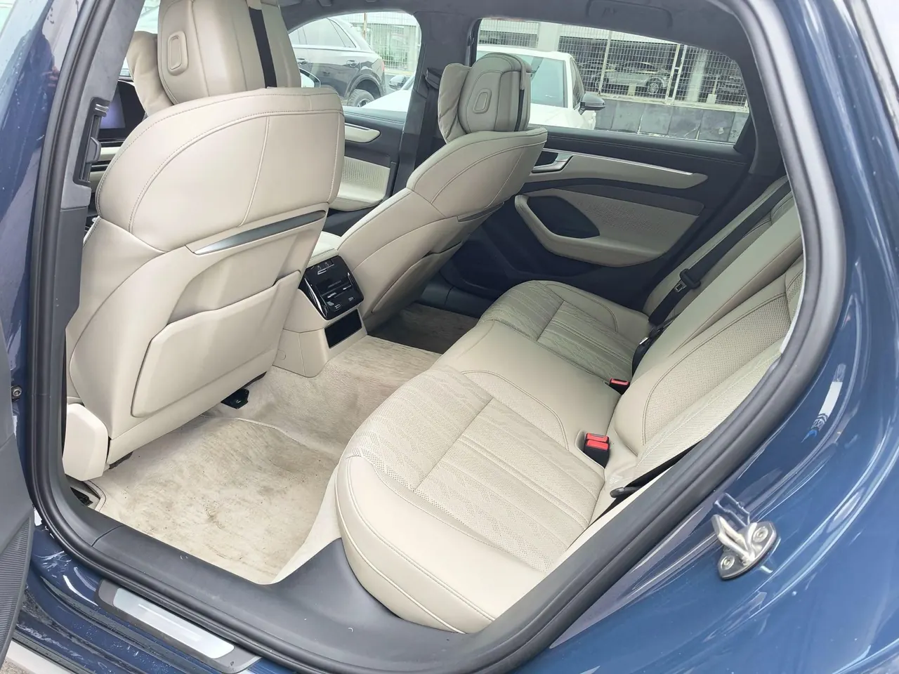 Audi 2026 A6L 2.0T Quattro Enjoy Dynamic Automatic 4