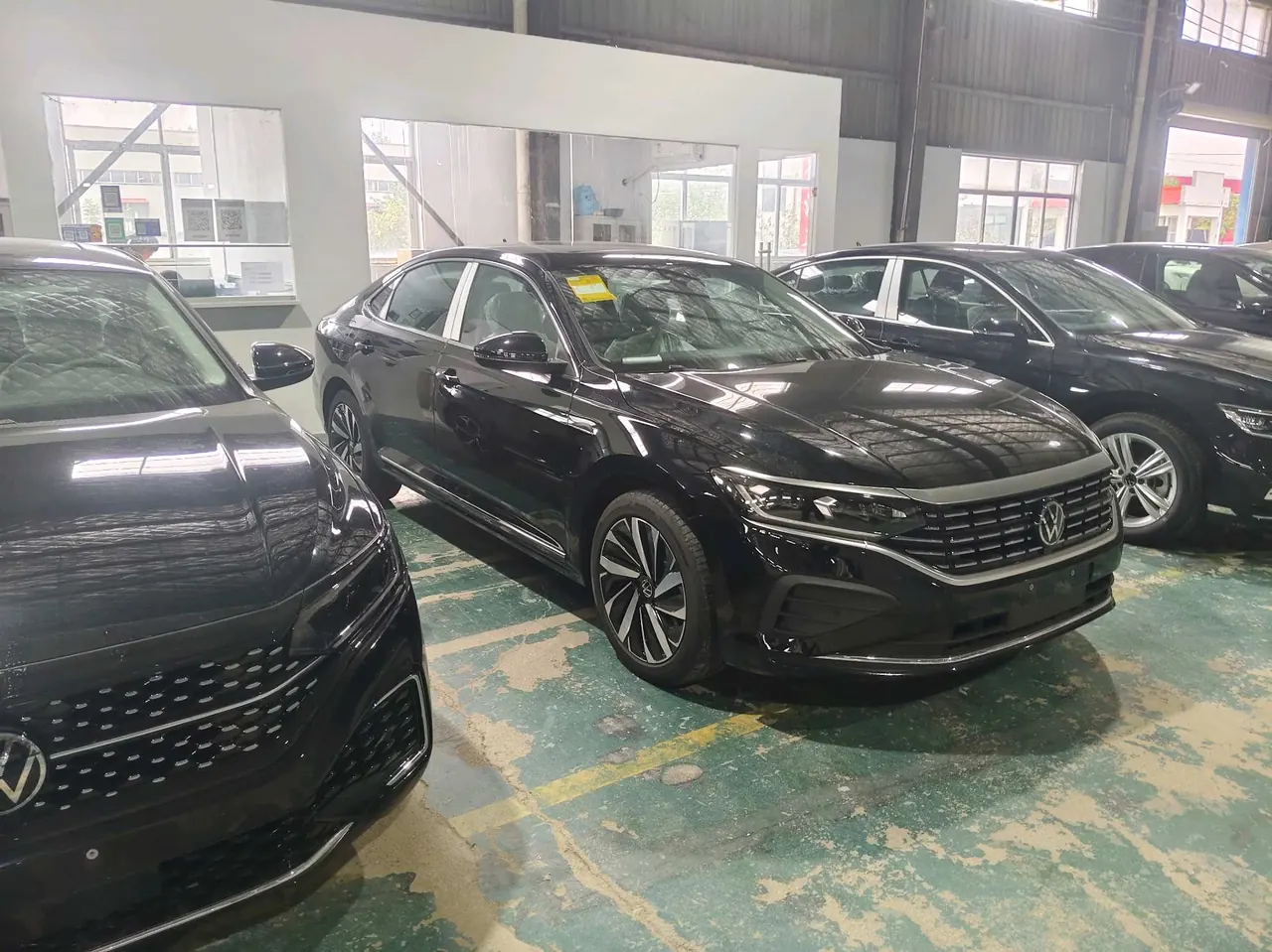 Volkswagen 2026 Passat 2.0TSI 380TSI Subut Longteng Edition Automatic Gear 2
