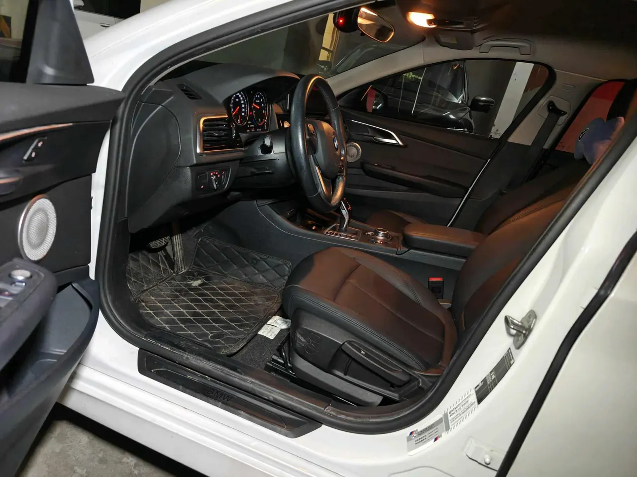 BMW 1 Series 2020 120i 1.5T M Sports Suit Automatic Gear 2