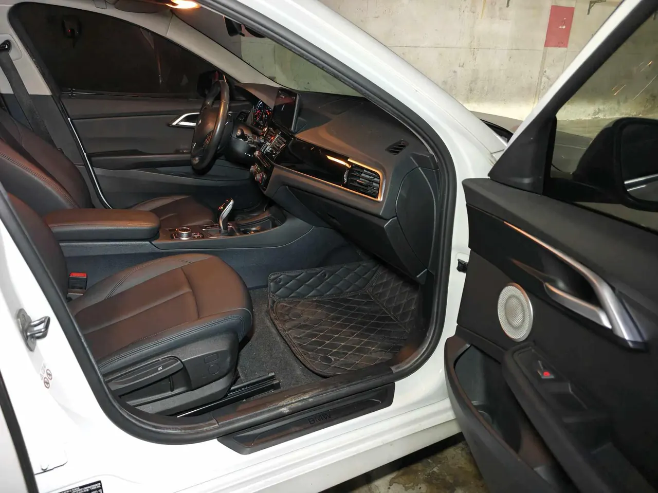 BMW 1 Series 2020 120i 1.5T M Sports Suit Automatic Gear 5