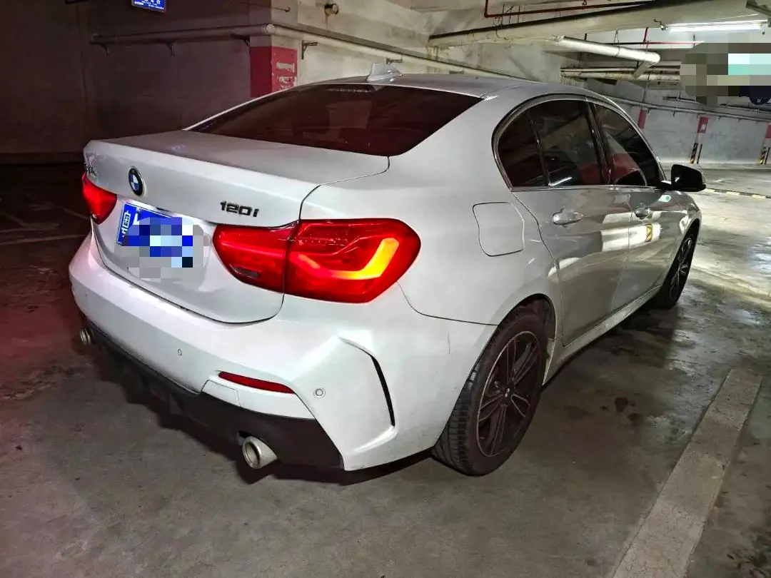BMW 1 Series 2020 120i 1.5T M Sports Suit Automatic Gear 6