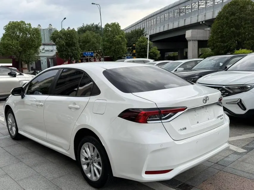 Toyota 2021 corolla 1.2T stepless elite version of automatic gear 7