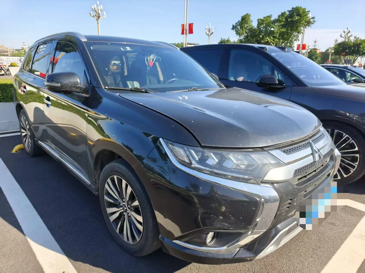 Mitsubishi 2021 Outlander 2.4 stepless four-wheel drive to enjoy the version of 7-seat automatic gear 6