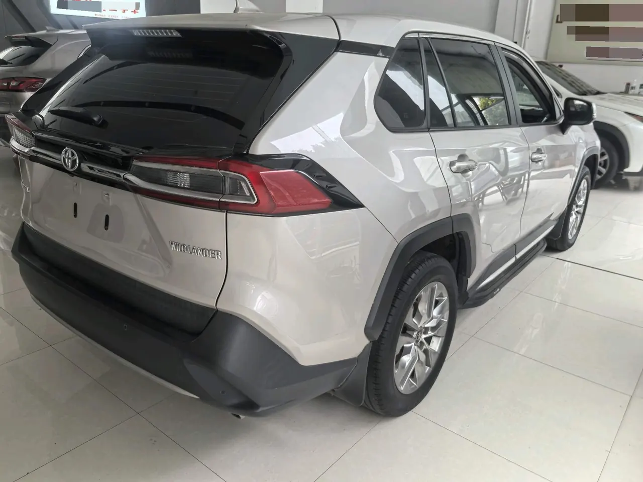 Toyota 2022 Willanda 2.0 Stepless Two-Drive Luxury PLUS Edition Automatic Gear 9