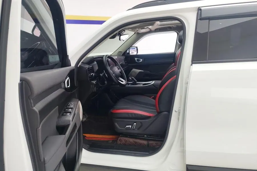Haval 2022 cool dog 1.5T two-wheel drive tide version of automatic gear 2