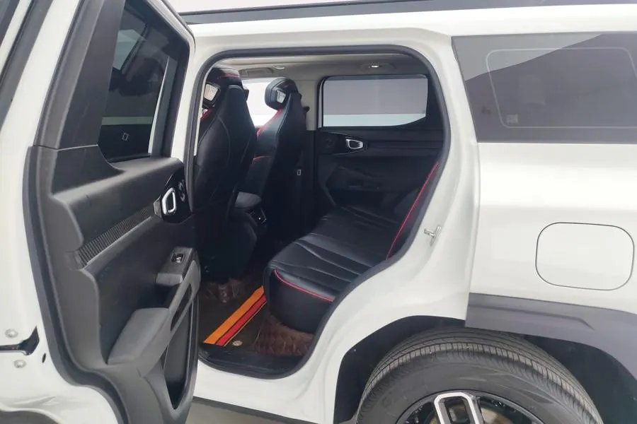 Haval 2022 cool dog 1.5T two-wheel drive tide version of automatic gear 3