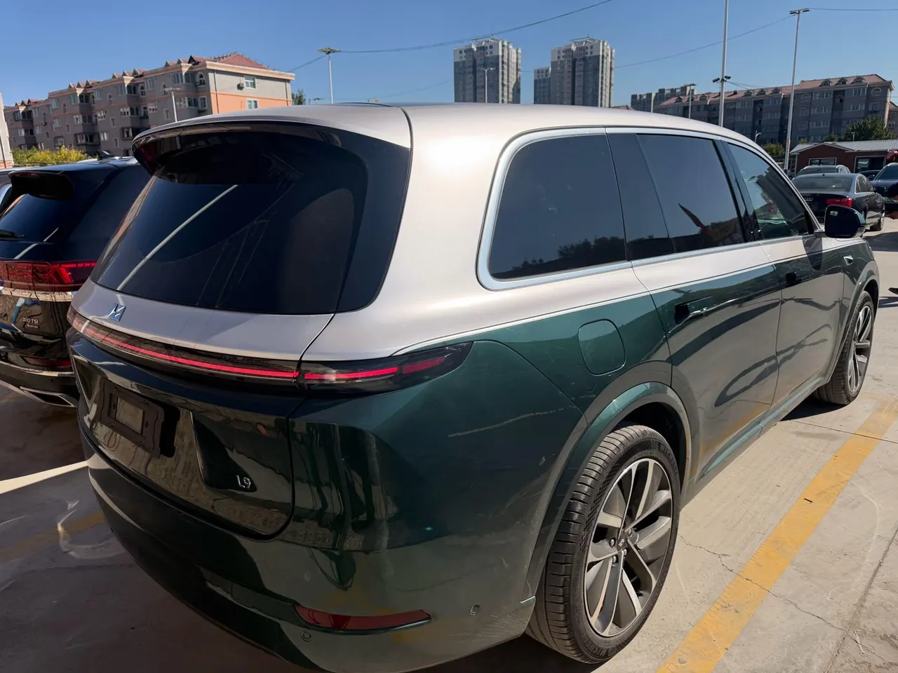 Li 2022 L9 1.5T Max Edition Automatic Gear 9