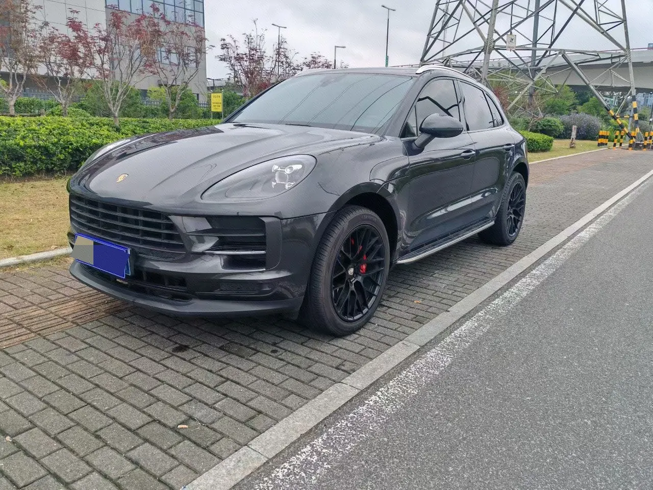 Open image lightbox: Porsche Macan (Imported) 2020 Macan 2.0T Automatic Gear