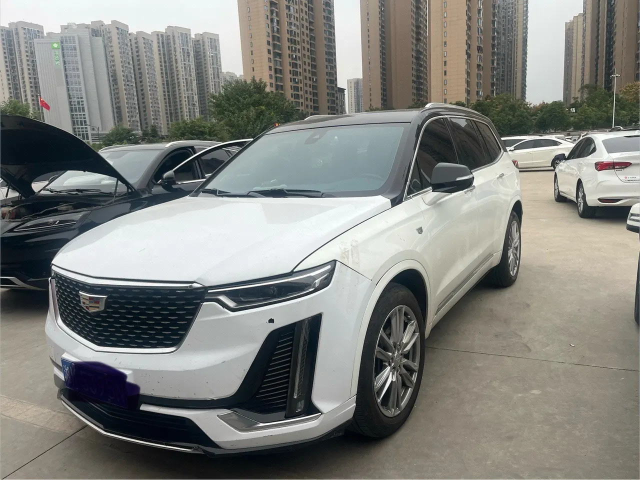 Cadillac 2022 XT6 48V 2.0T 6-seat four-wheel drive fashion 120 anniversary limited edition automatic gear 2