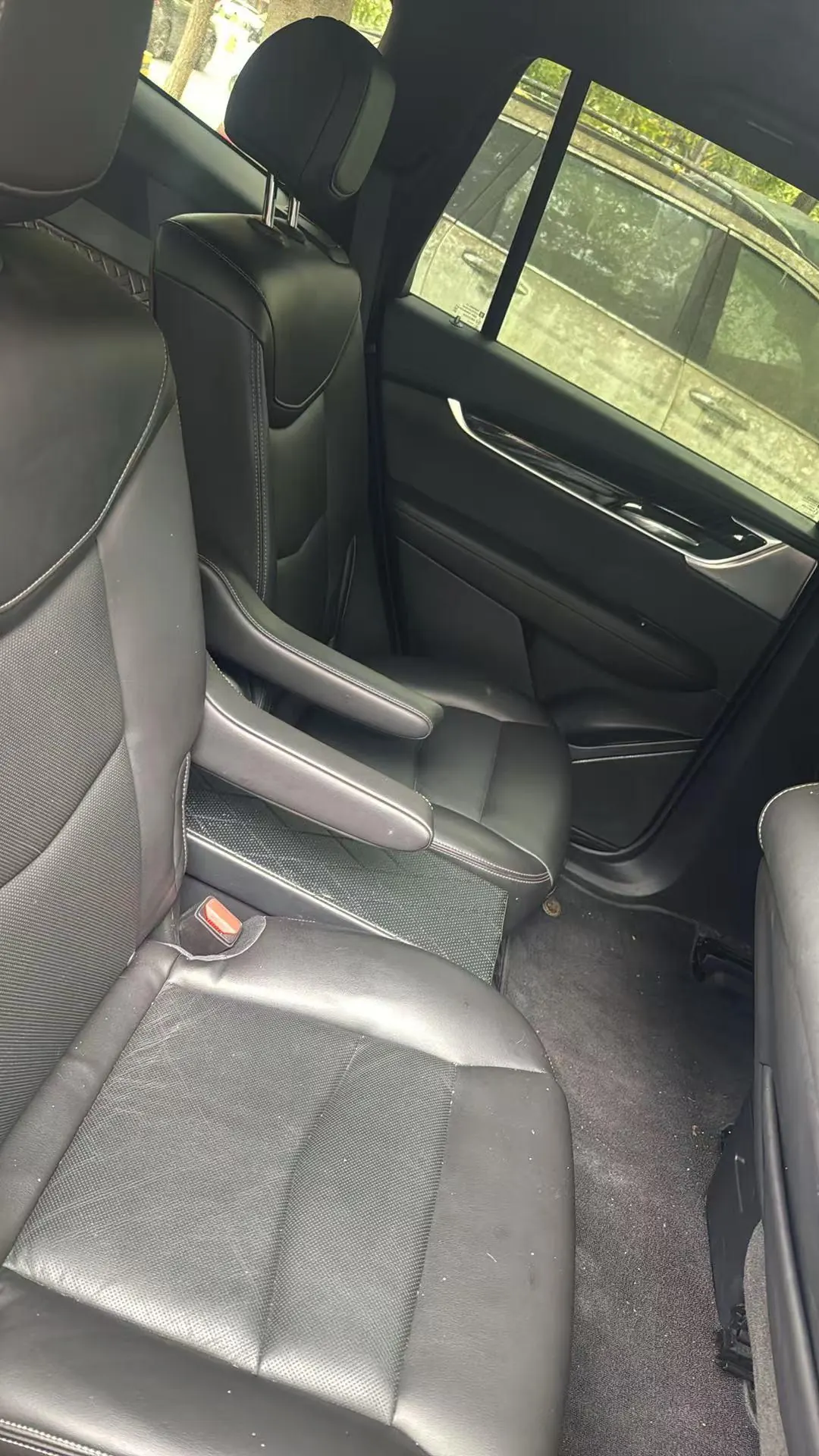 Cadillac 2022 XT6 48V 2.0T 6-seat four-wheel drive fashion 120 anniversary limited edition automatic gear 6