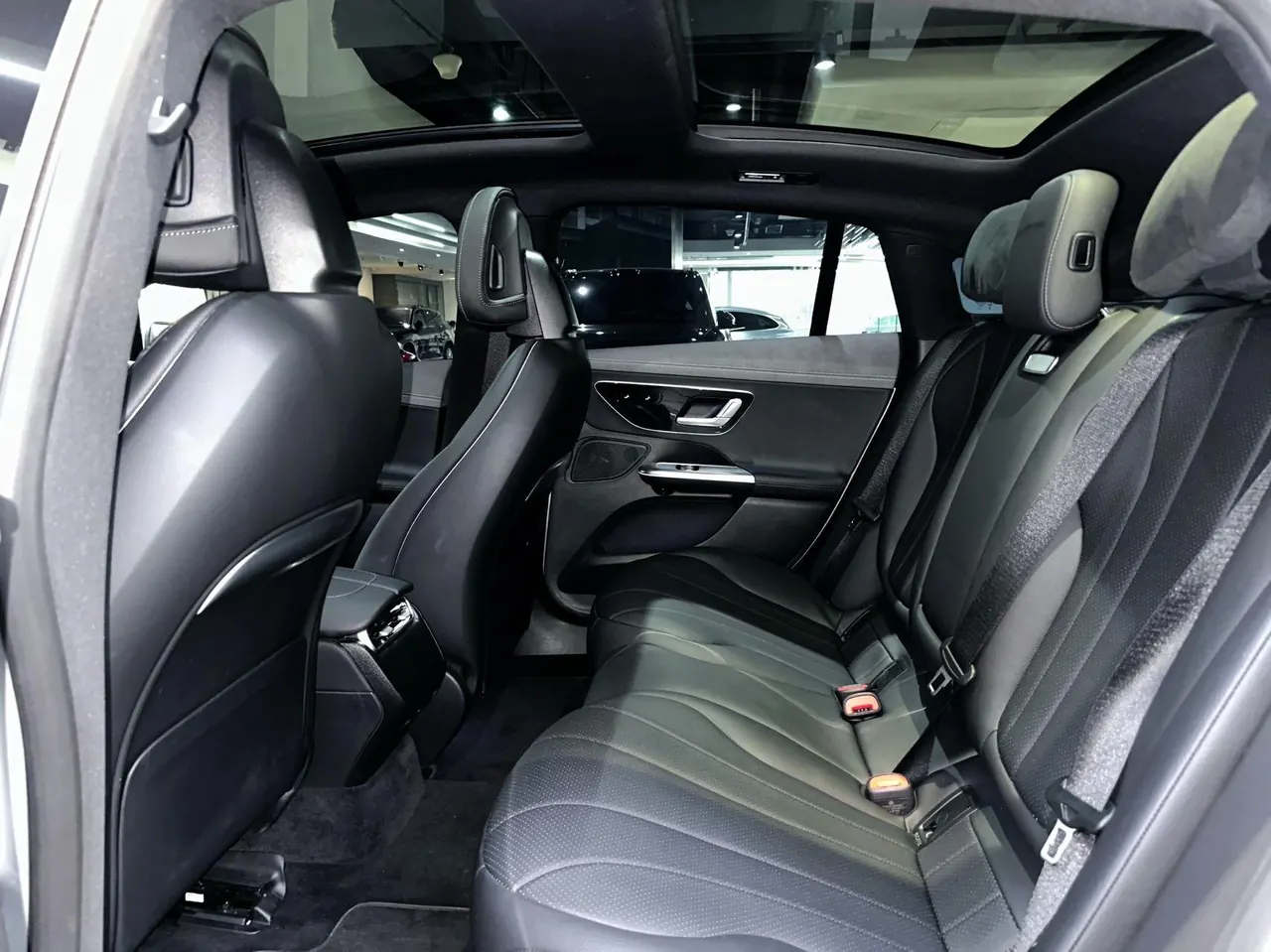 Mercedes Benz 2022 EQE 350 EQE 350 Deluxe Edition Automatic 7
