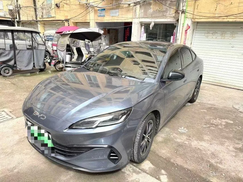 Open image lightbox: BYD 2024 Seal 06 DM-i 1.5 Stepless 120KM Honorable Automatic Gear