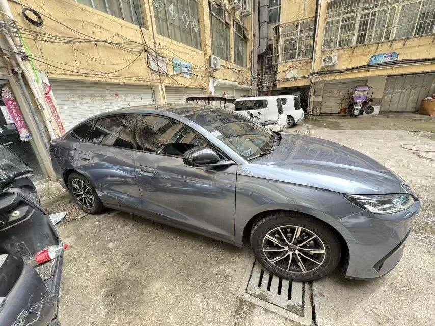 BYD 2024 Seal 06 DM-i 1.5 Stepless 120KM Honorable Automatic Gear 2