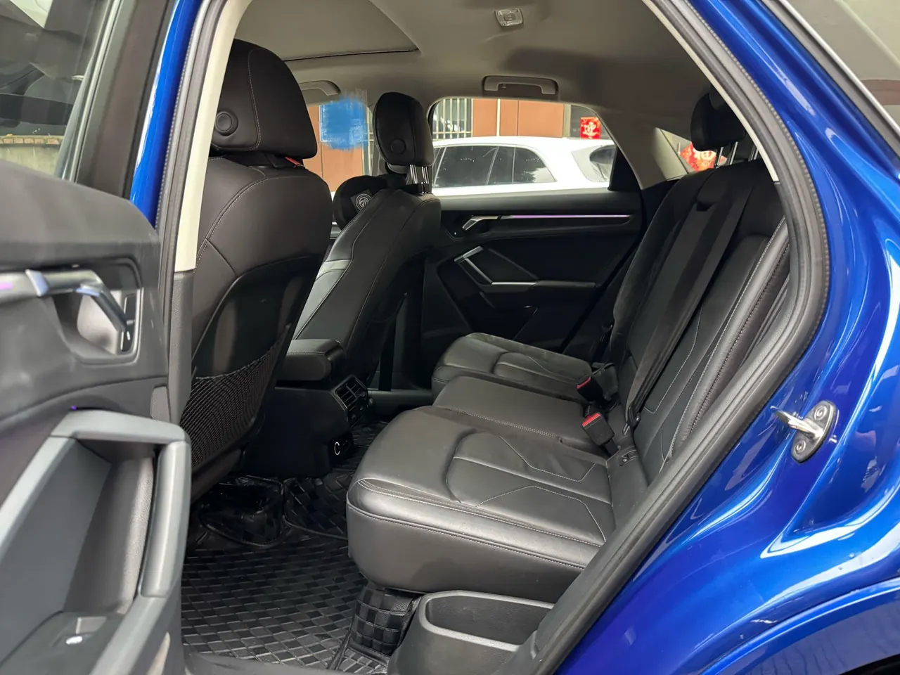 Audi 2021 Q3 Sportback 2.0TFSI 40TFSI into the life version of automatic gear 6