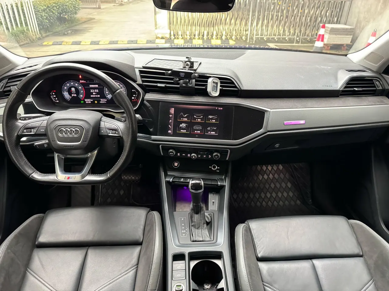 Audi 2021 Q3 Sportback 2.0TFSI 40TFSI into the life version of automatic gear 7