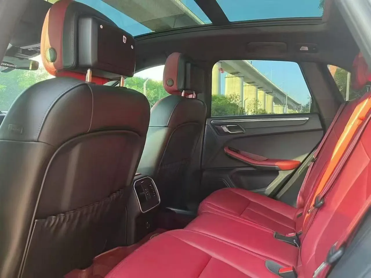 Porsche Macan (Imported) 2025 Macan 2.0T Dream Edition Automatic Gear 5