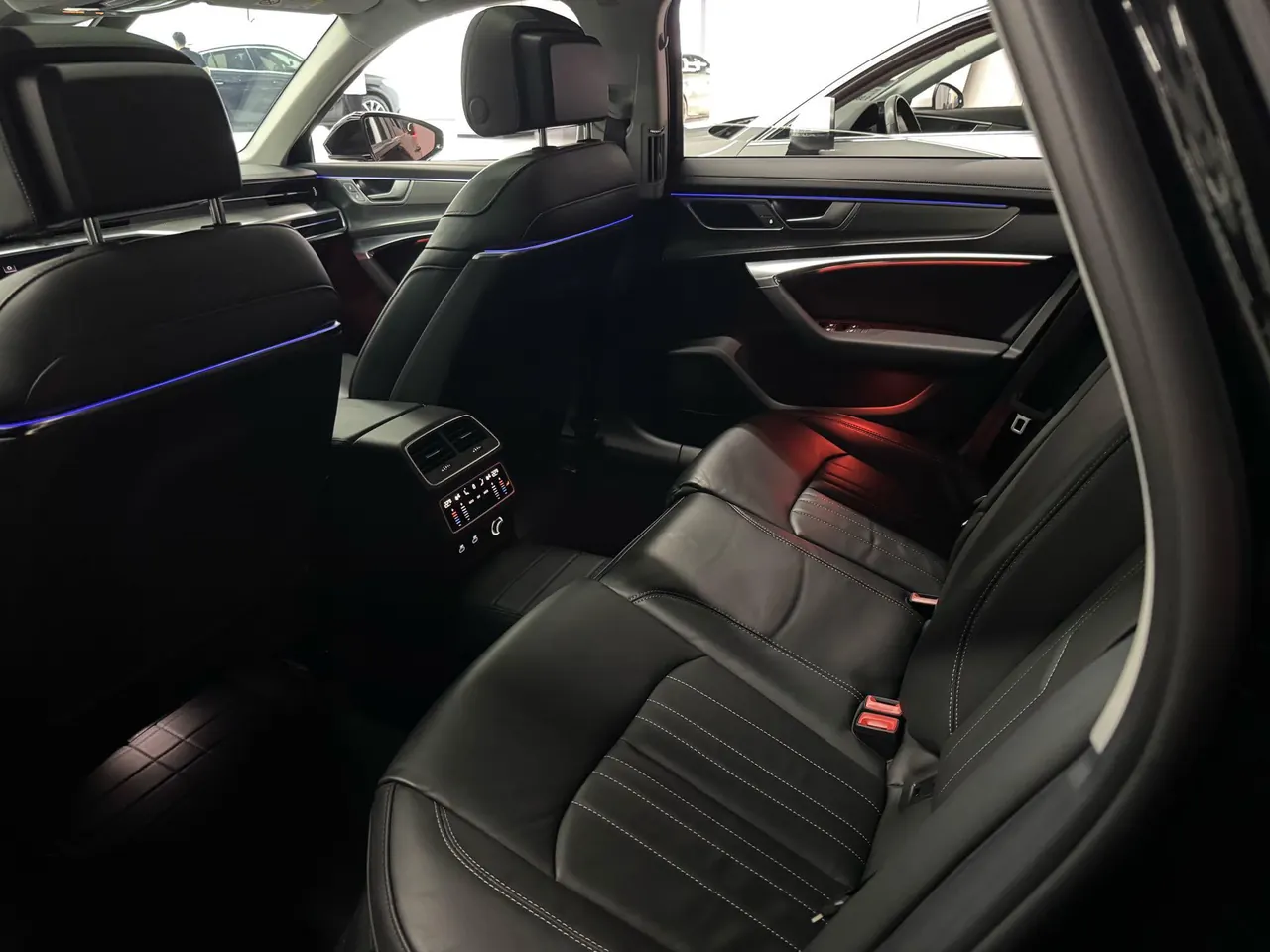 Audi 2024 A6L 2.0TFSI 45TFSI Zhenzhiya Automatic Gear 4