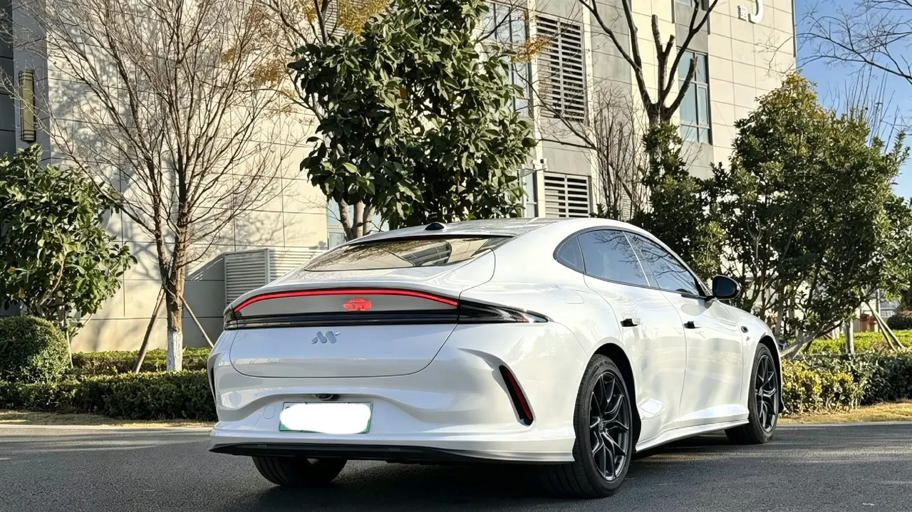 IM 2024 IM L6 Max Standard Edition Automatic Gear 5