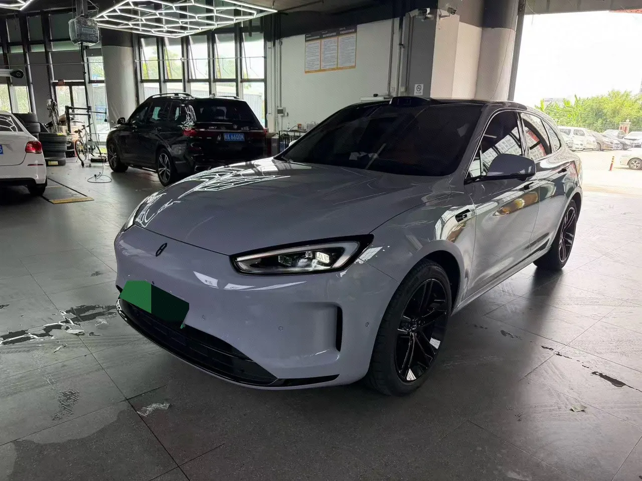 Открыть галерею: AITO 2025 AITO M5 extended-range Ultra rear-drive automatic gear