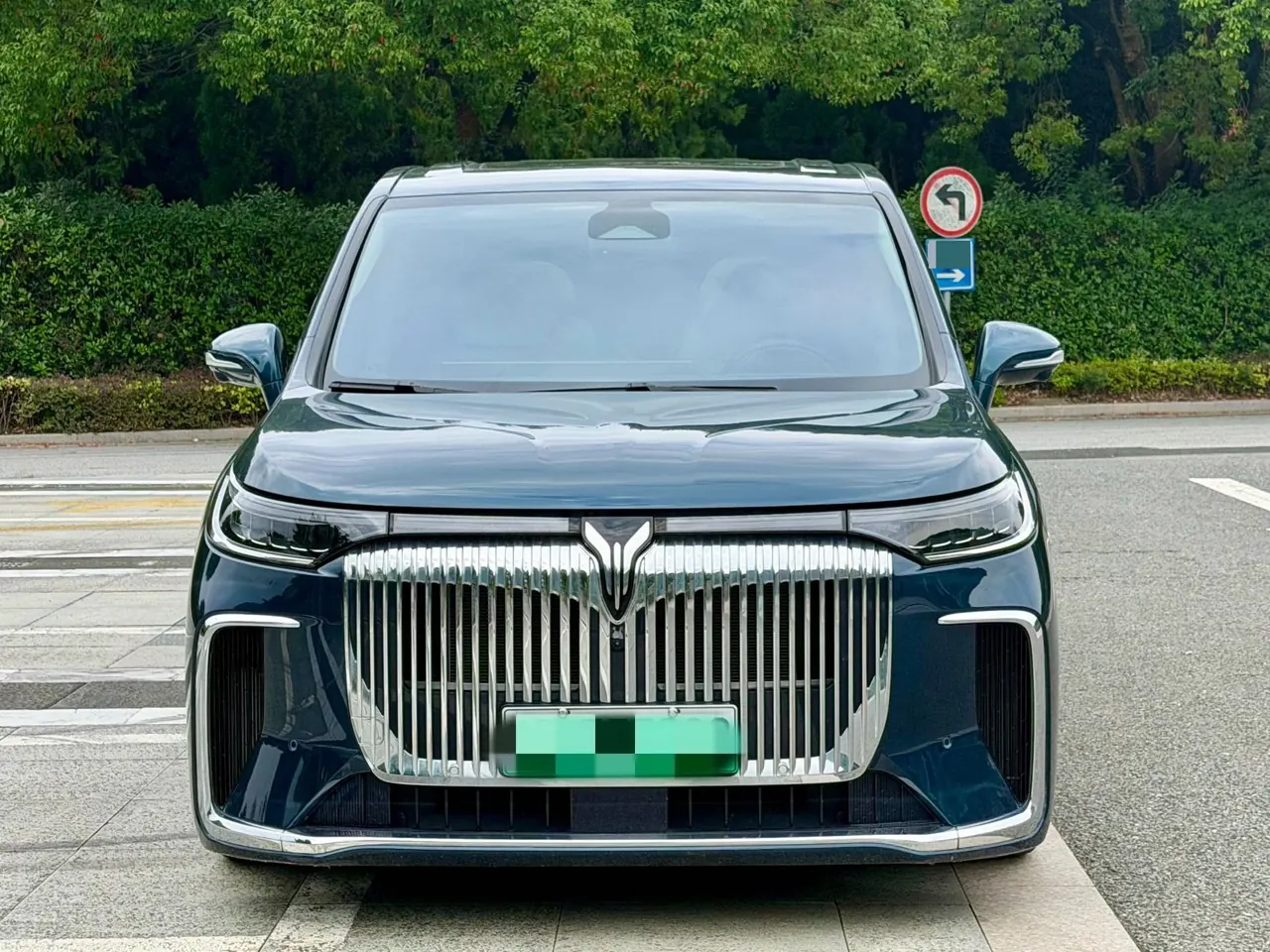 Voyah 2025 dreamers PHEV 1.5T four-wheel drive flagship Kun Peng version automatic gear 5