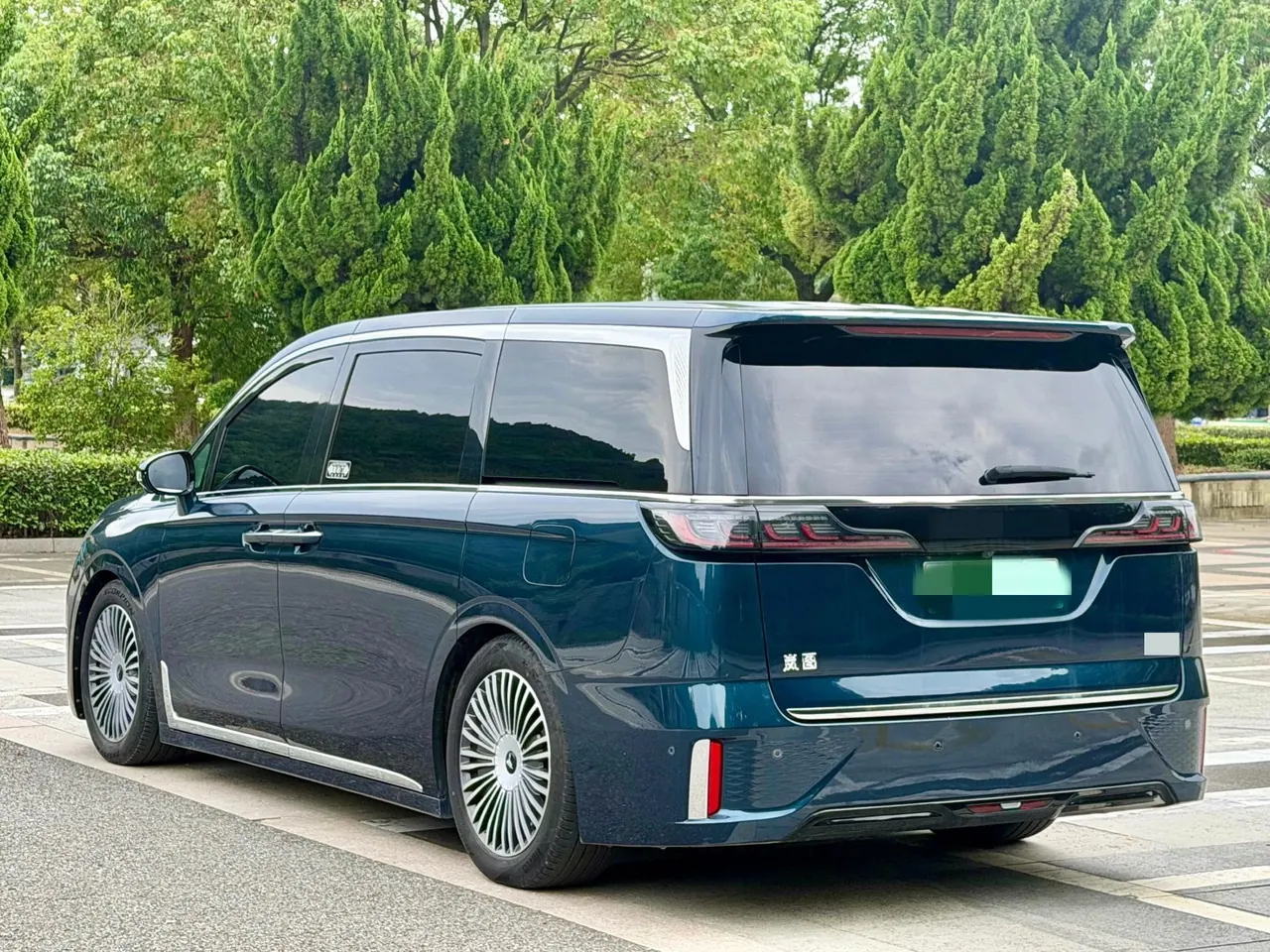 Voyah 2025 dreamers PHEV 1.5T four-wheel drive flagship Kun Peng version automatic gear 6